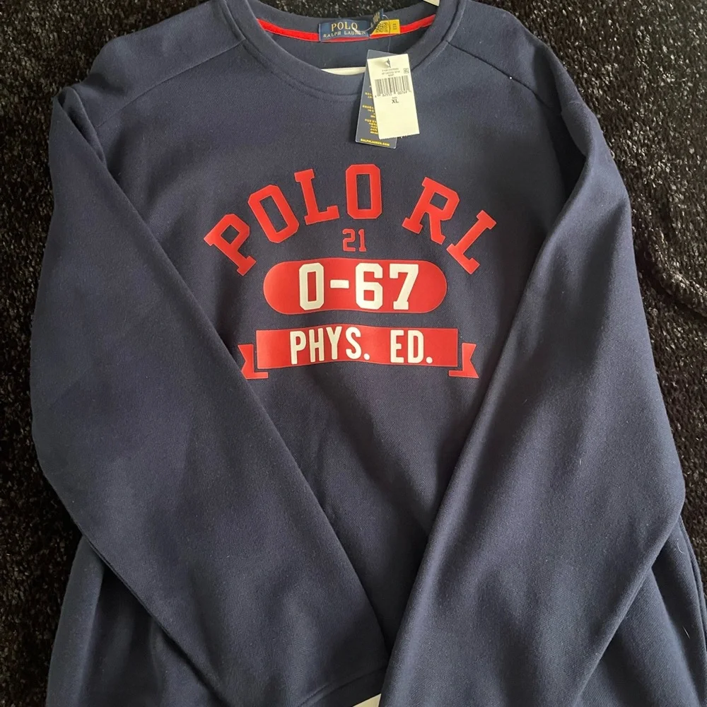 Ralph Lauren Men's Navy Sweatshirt with Red Accents - Picture 2 of 3